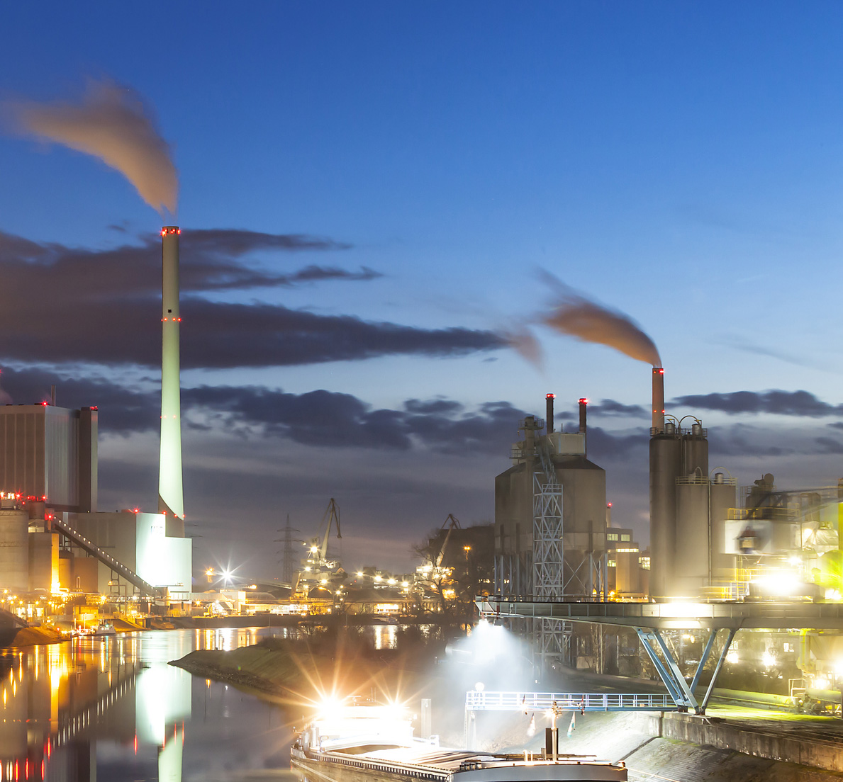 Measuring Moisture Contamination in Hydrogen-Cooled Electric Generators